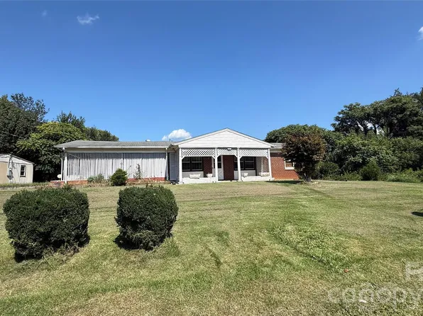 1517 Barcose St SW, Lenoir, NC 28645