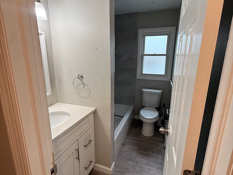 31 Barbara St #2 — Photo 10