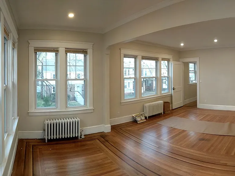 95 Woodbine St — Photo 11