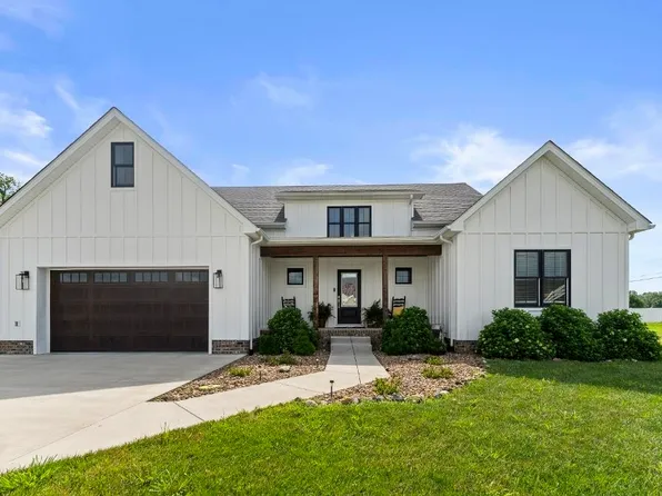 30 Calloway Dr, Grayson, KY 41143