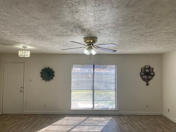5th image of 14406 Flair Dr