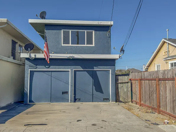 7425 Weld St, Oakland, CA 94621
