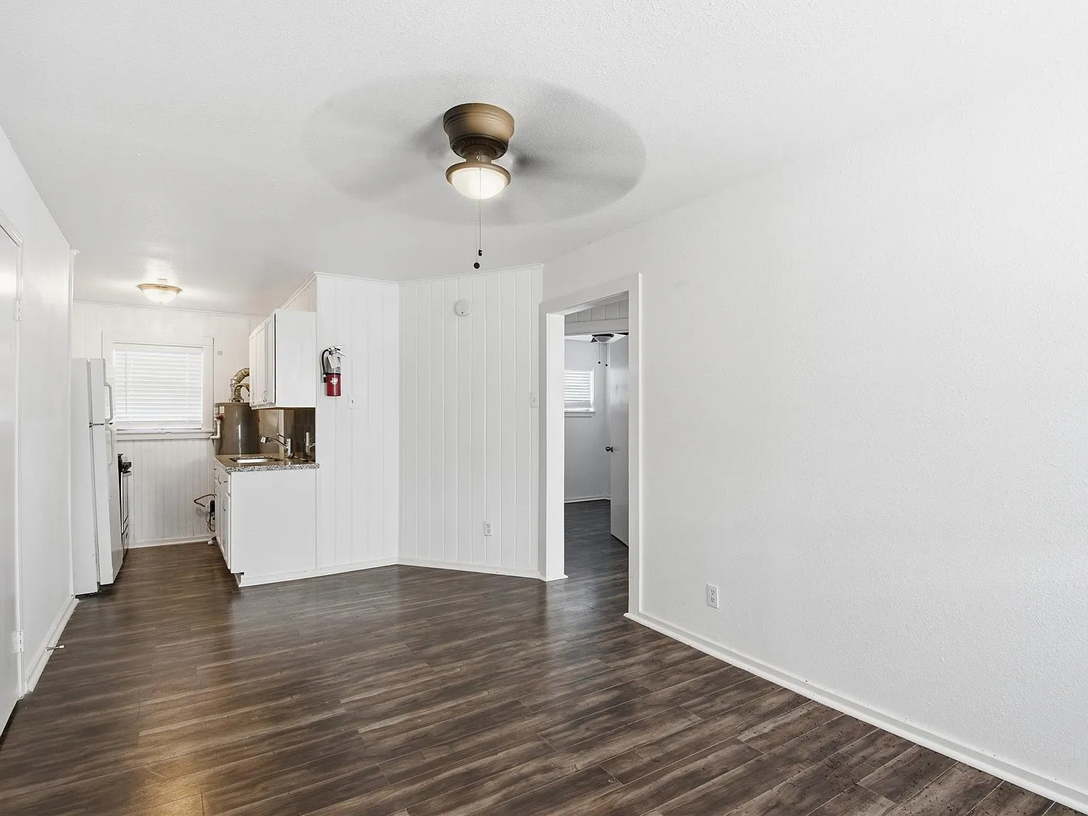 2 bed, 1.0 bath, 1222 sqft, $850 — Photo 4