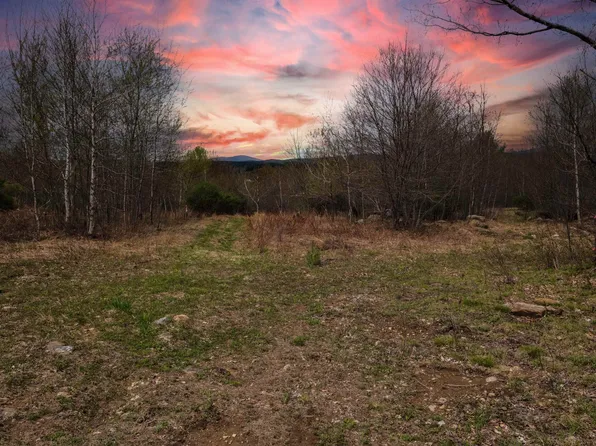 7577 Currier Road, Loudon, NH 03307
