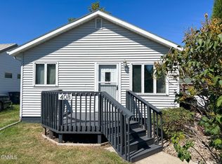 408 Roosevelt Ave, Underwood, ND 58576