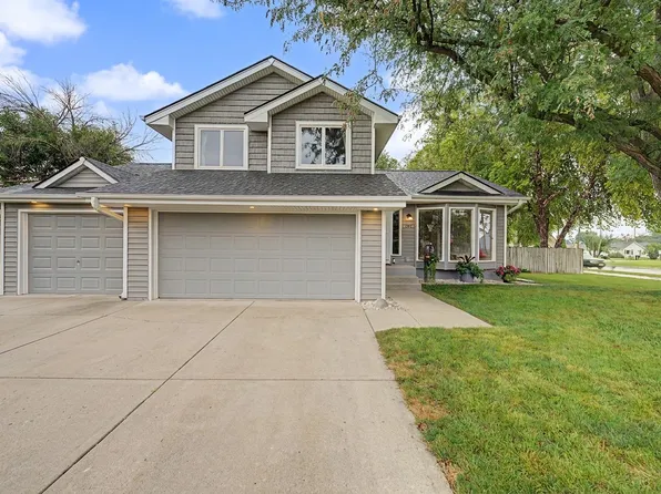 101 SW Kennybrook Dr, Grimes, IA 50111