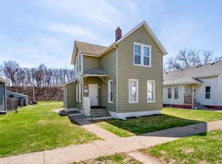 1819 W 6th St, Davenport, IA 52802