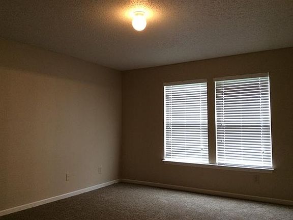 5th image of 11425 High Grass Dr