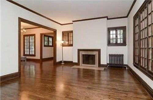 4th image of 2717 Irving Ave S