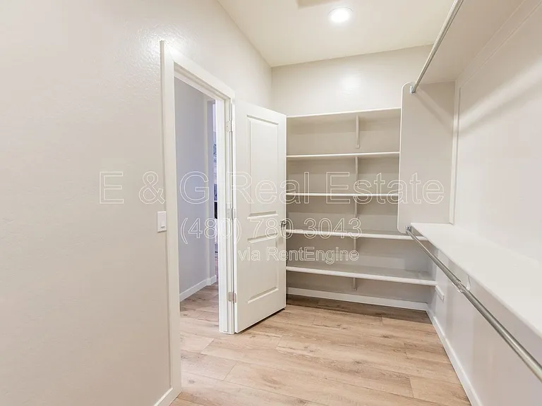 3705 E Flower St — Photo 24