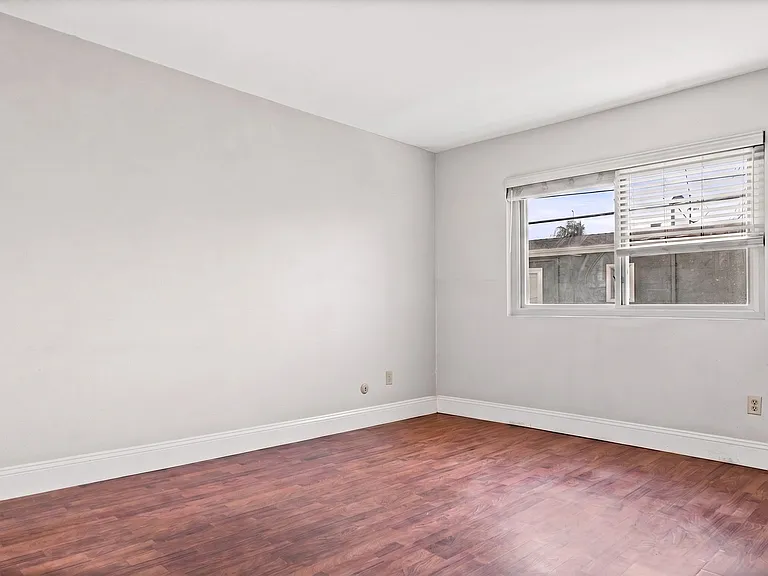140 Walnut Ave #2F — Photo 5