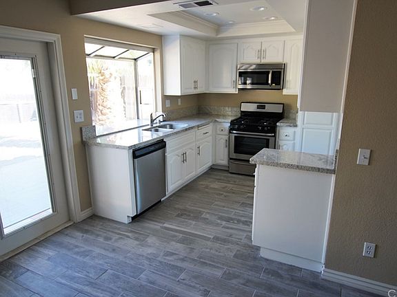 5th image of 6557 Avenida Michaelinda