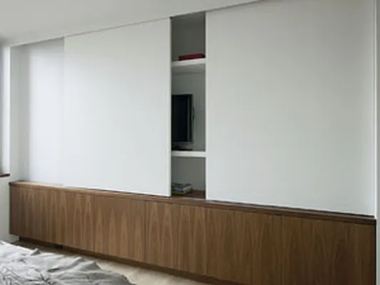 Rented by Elizabeth Robins, LREB | media 31