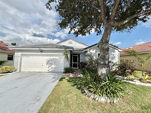 415 NW 165th Ave Photo 1