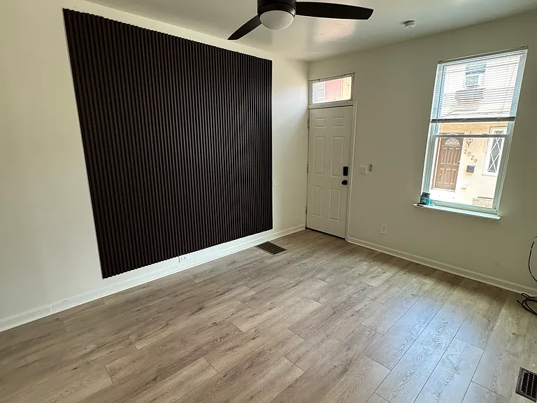2030 Waterloo St — Photo 6