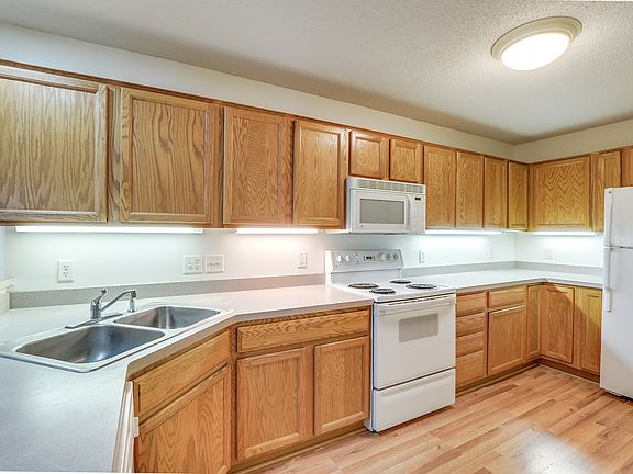 5th image of 866 Gannon Dr