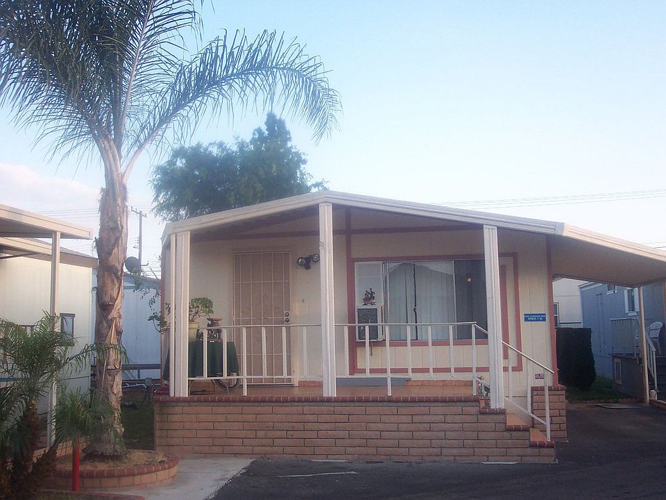 1st image of 7887 Lampson Ave Space 18