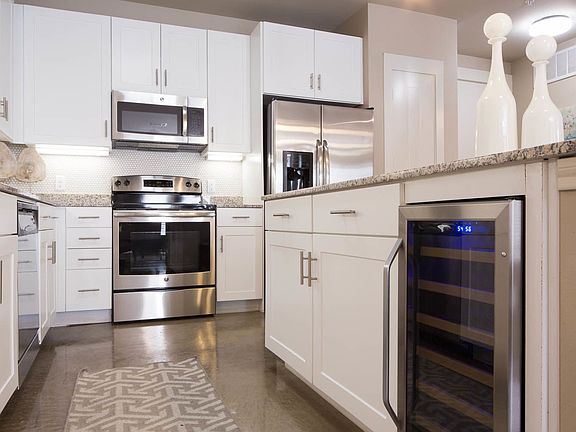 5th image of 801 N Bishop Ave #1977313