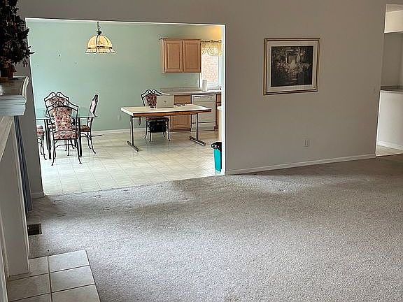 3rd image of 49316 Deerfield Park N