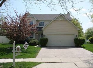 1075 Bradford Ct, Elgin, IL 60120