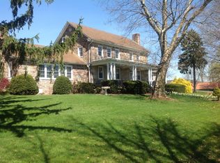 17 Twin Hills Rd, Dillsburg, PA 17019