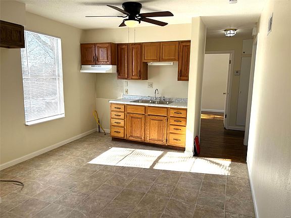 4th image of 9032 Kathlyn Dr