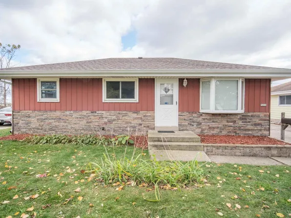 5008 N 104th STREET, Milwaukee, WI 53225