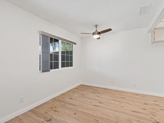 5th image of 457 Avenida Calandria