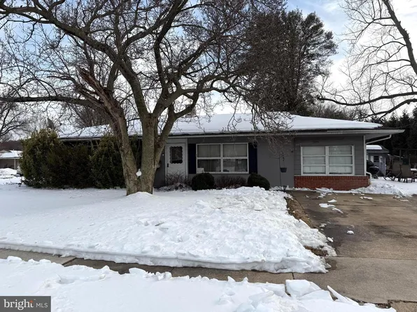 21 Kenmar Dr, Newark, DE 19713