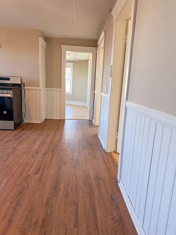 3 bed, 1.0 bath, 1200 sqft, $2,000 — Photo 4