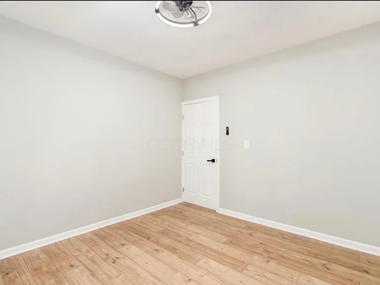 2406-2408 Findley Ave — Photo 5