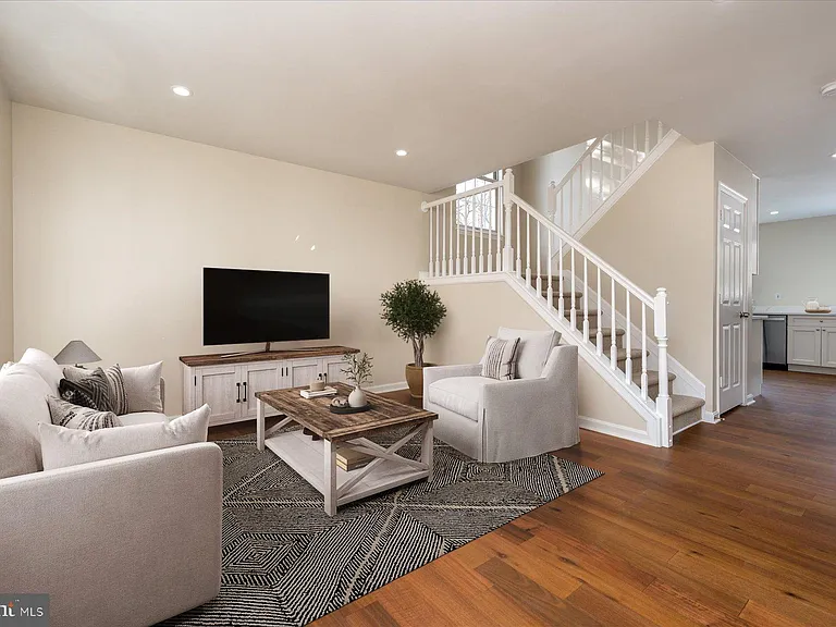 2942 Southaven Dr — Photo 13