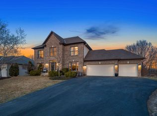 853 Ramsey Ave, Carver, MN 55315