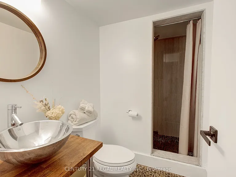 48 Michener Ct — Photo 9