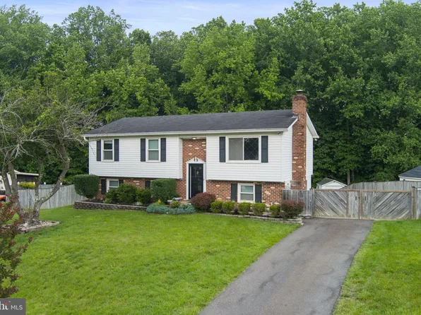 2116 Bell Tree Ln, Waldorf, MD 20601