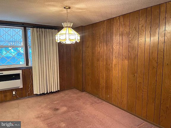 3rd image of 2704 Lardner St
