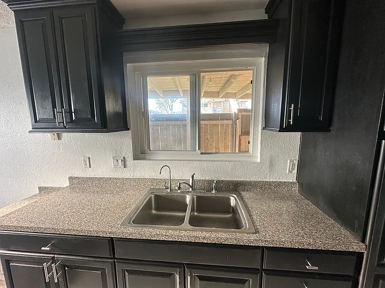 10334 Great Rock Rd — Photo 7