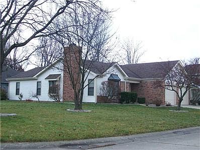 2nd image of 7911 Stonebranch South Dr