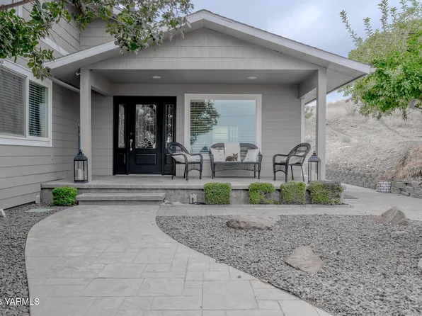 2121 Pleasant Hill Rd, Selah, WA 98942