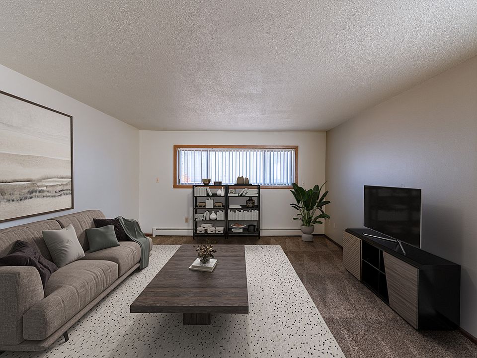 Fargo, ND Martha Alice Apartments | Living