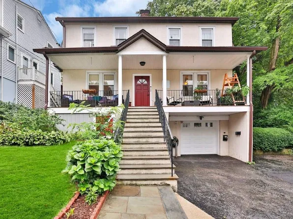 8 Katrina Avenue, Sleepy Hollow, NY 10591