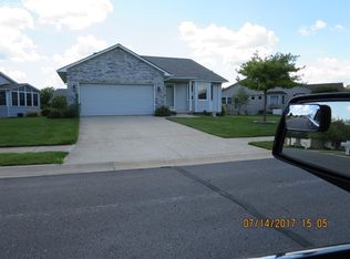 4364 Springbrook Dr, Swartz Creek, MI 48473