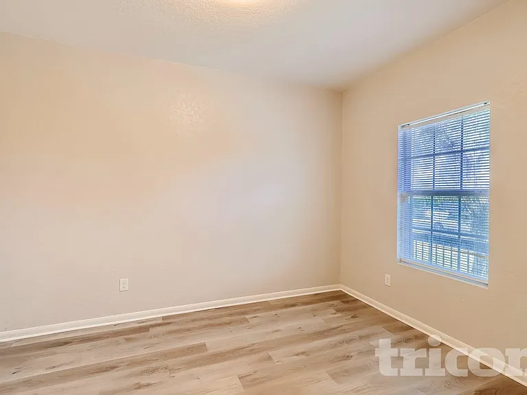 8819 Olmstead Park — Photo 4