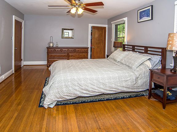 4th image of 3314 Claramont Ave