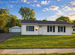6466 Marcy St, Brighton, MI 48116