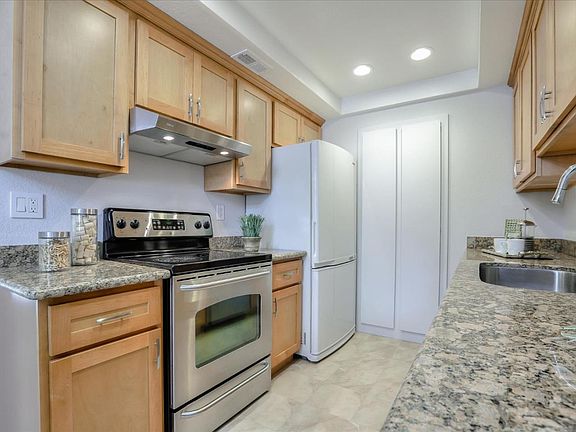 5th image of 1772 Braddock Ct