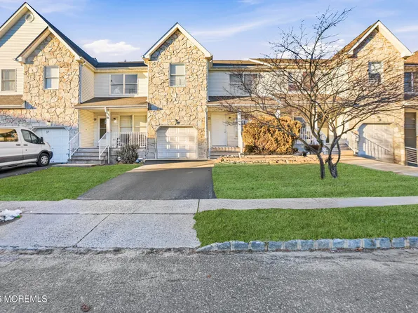 35 N Crest Place, Lakewood, NJ 08701