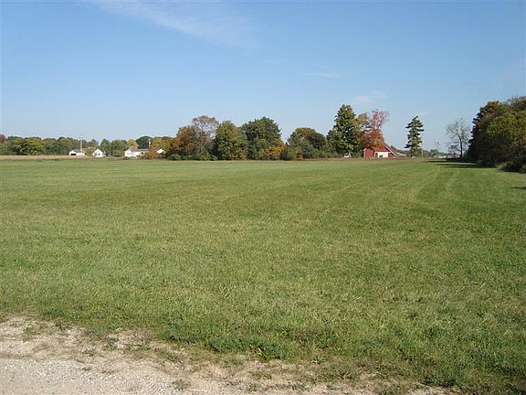 4th image of 104th Ave