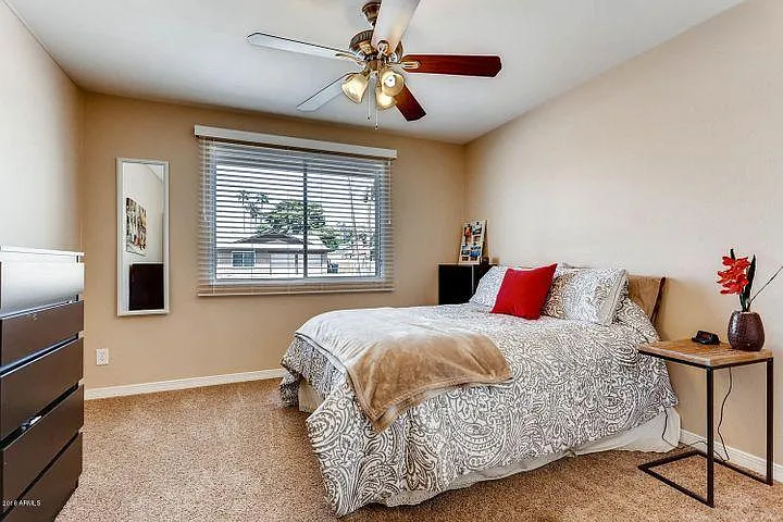 1911 E Huntington Dr — Photo 15