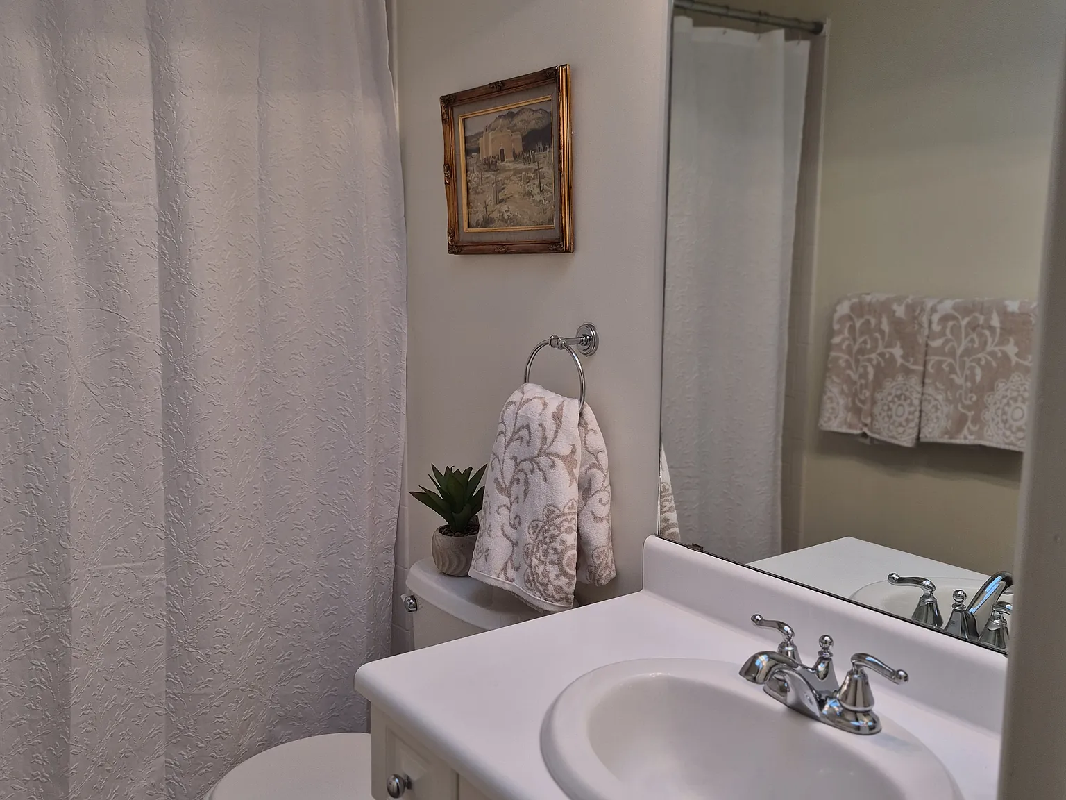 663 Bishops Lodge Rd — Photo 4